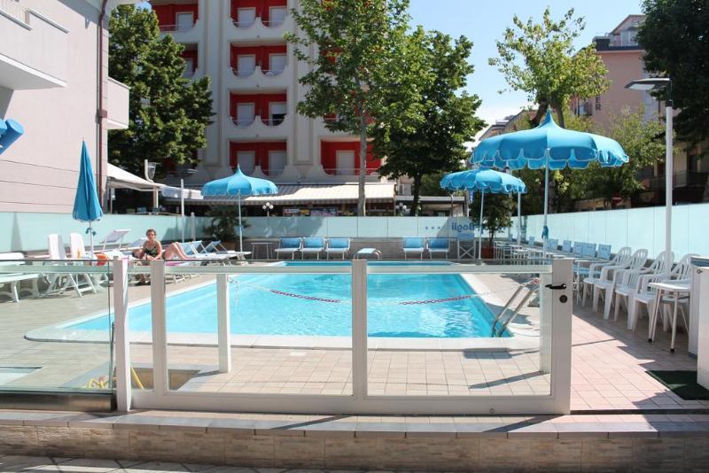 Hotel Bagli Римини Екстериор снимка